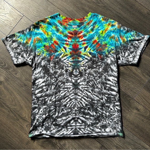 Custom Tie-dye - Picture 1 of 3